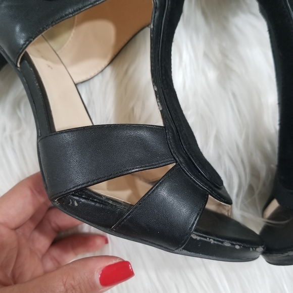 METAPHOR Open Toe Bow Heels Cut On The Black Sides, SIZE 8M, Zipper closure. - Picture 8 of 17